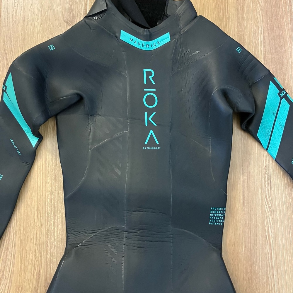 Women’s XS ROKA MAVERICK MX Triathlon Wetsuit.
